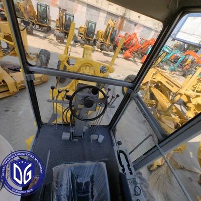 Grader usado GD511A marca Komatsu en buen estado y funcionando intacto