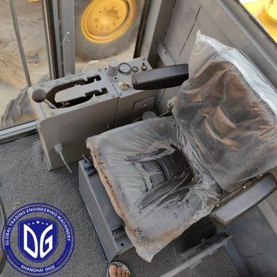 Grader usado GD511A marca Komatsu en buen estado y funcionando intacto
