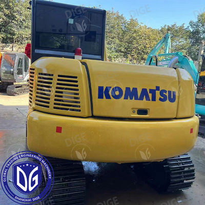 Excavadora PC70 con sistemas hidráulicos avanzados