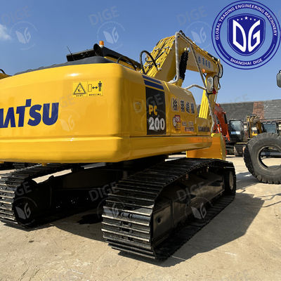 Excavadora USED PC200-7 bien conservada con capacidad de manejo de materiales eficiente