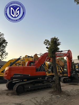 Excavadora de 22,5 toneladas de Doosan DX225 casi nueva con alta confiabilidad