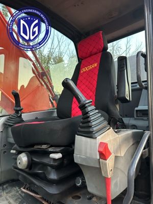 Excavadora de 22,5 toneladas de Doosan DX225 casi nueva con alta confiabilidad