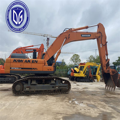 Excavadora usada Doosan DX500 de 50 toneladas con control preciso sobre la excavación