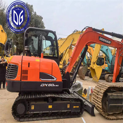 Seguro y estable DX60 Excavadora Usada Doosan 6 toneladas Mini Usada con totalmente actualizado