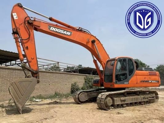 Ahorro de tiempo y mano de obra DX300LC 30t Excavadora usada Doosan con alta durabilidad