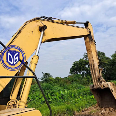 Libere todo el potencial de sus proyectos de construcción con la excavadora Komatsu PC200