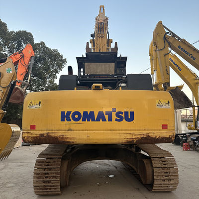 Experimenta un rendimiento inigualable con la excavadora Komatsu PC 400 y durabilidad
