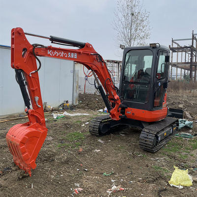 La excavadora Kubota U35 hace que su trabajo sea más rápido y fácil con un mantenimiento conveniente