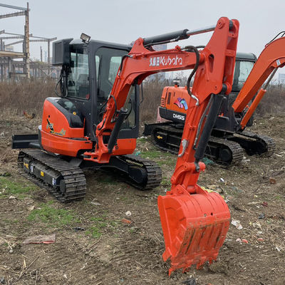 La excavadora Kubota U35 hace que su trabajo sea más rápido y fácil con un mantenimiento conveniente