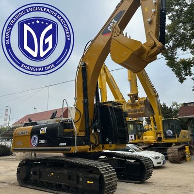 1Excavadora de orugas de gran tamaño con capacidad de cubo estándar de.5m3 y 997 horas de trabajo