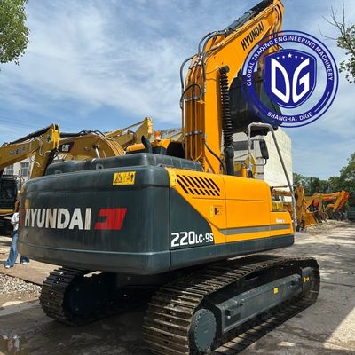 Excavadora Hyundai 220LC-9S usada. Equipo pesado de 22 toneladas en excelentes condiciones de trabajo.